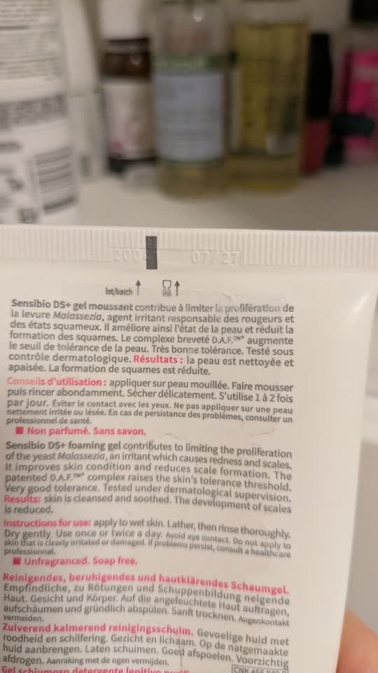 Продажа шампуня Dercos и умывашки Bioderma