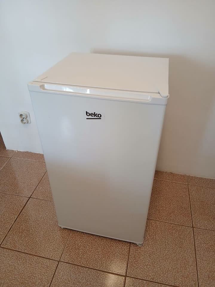 Новый холодильник Veko