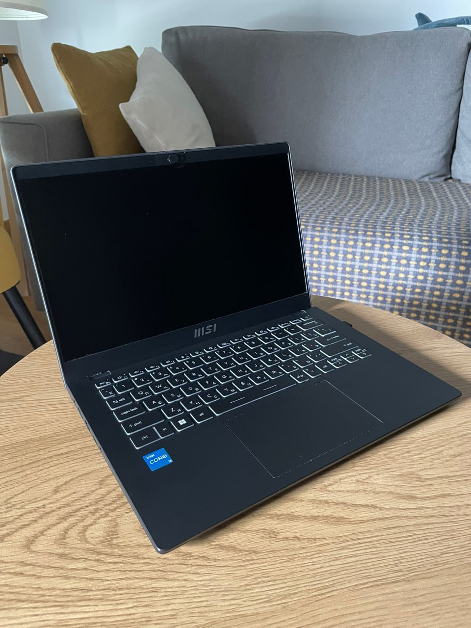 Продам ноутбук MSI Modern 14 - C12M
