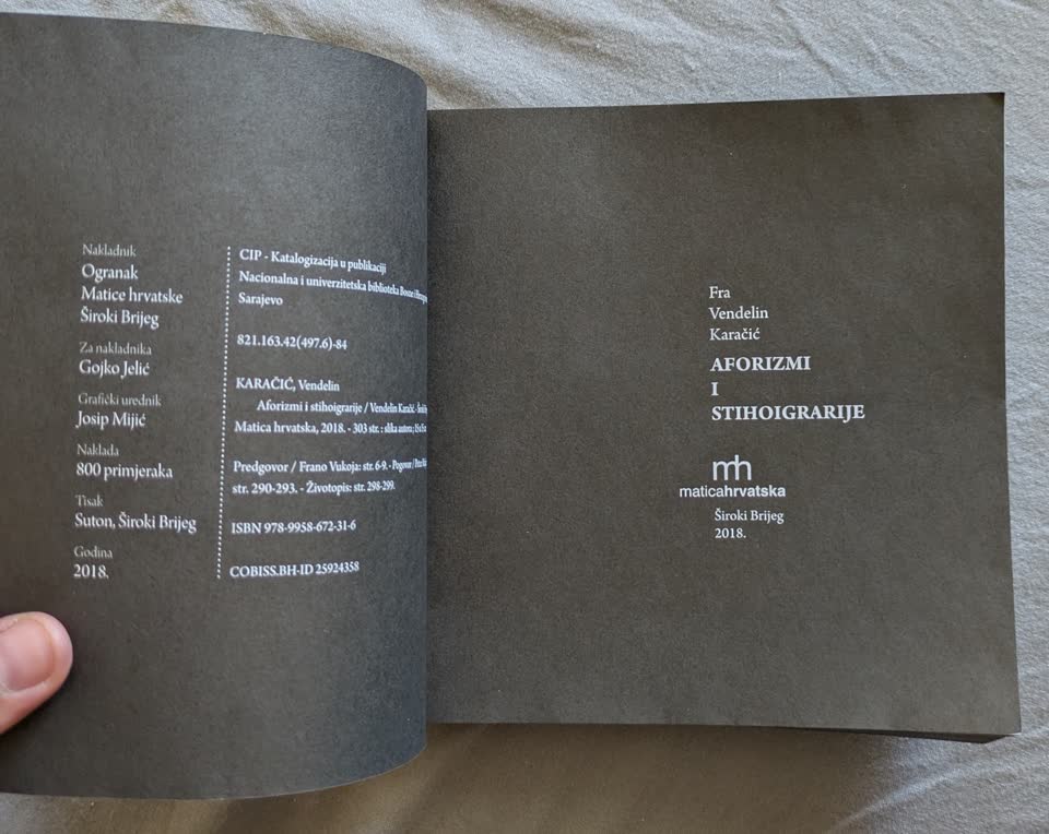 Книга афоризмов, на сербском, за полкило клубники. Земун