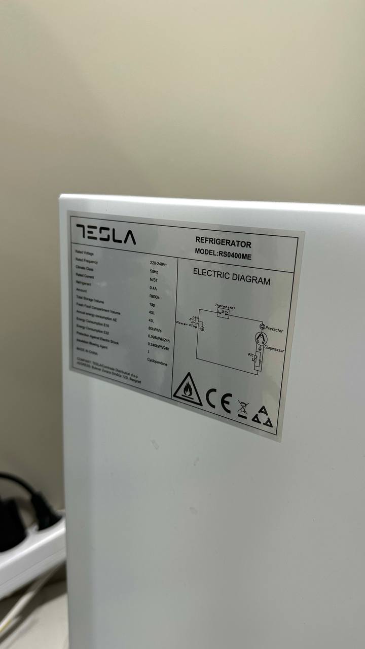 Mini frižider Tesla RS0400ME
