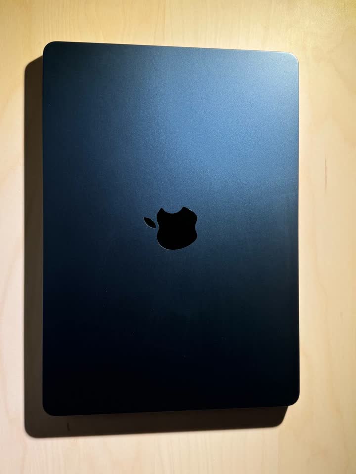 Macbook M4 Air 13 inch 16gb/256gb midnight blue