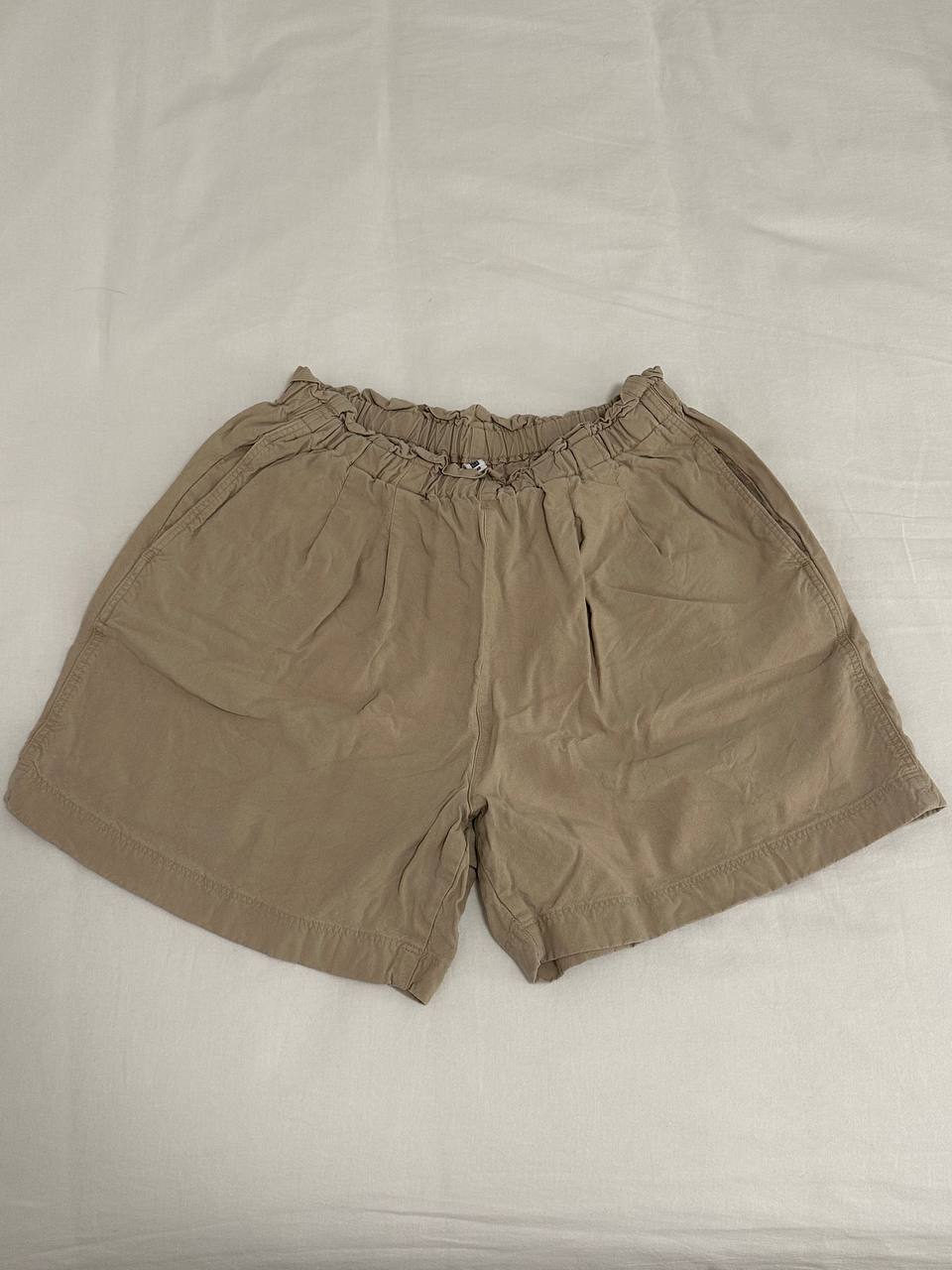 Хлопковые женские шорты выше колена Uniqlo