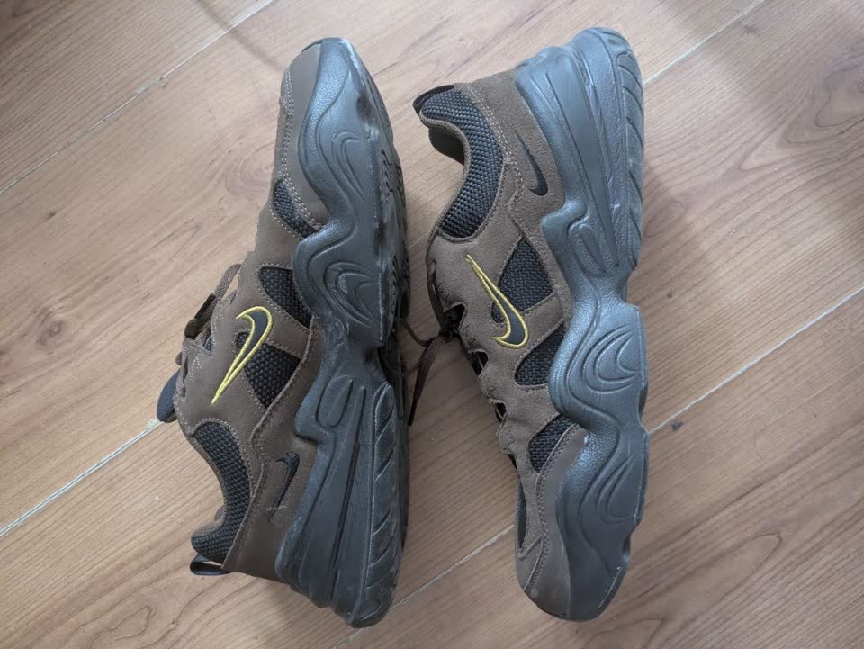 Nike Tech Hera