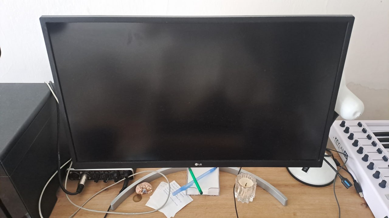 Продаю монитор LG 27UL550 27" 4K HDR