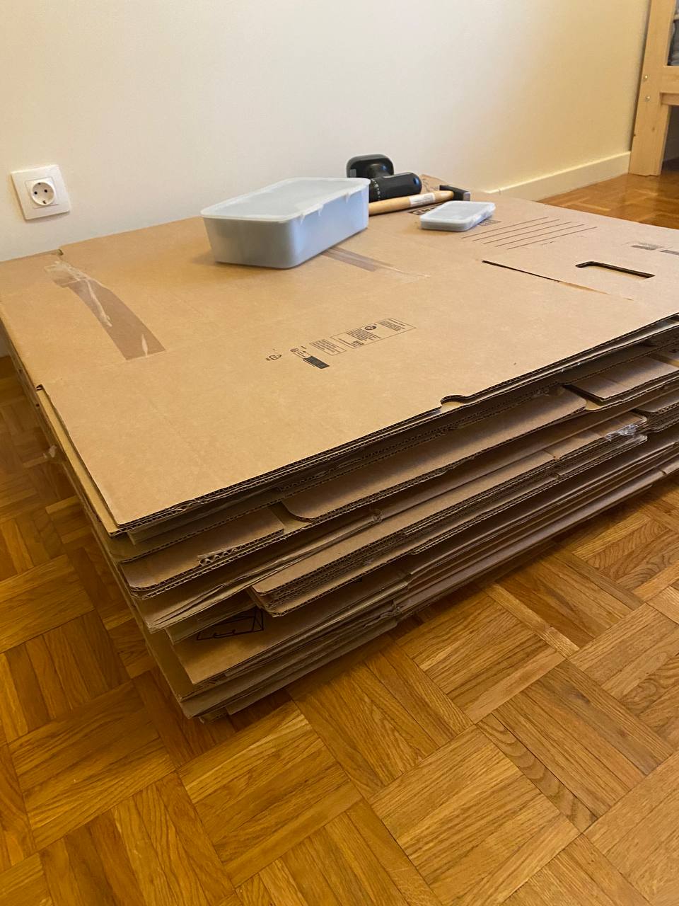 Kutije za selidbu i Dröna Ikea kutije