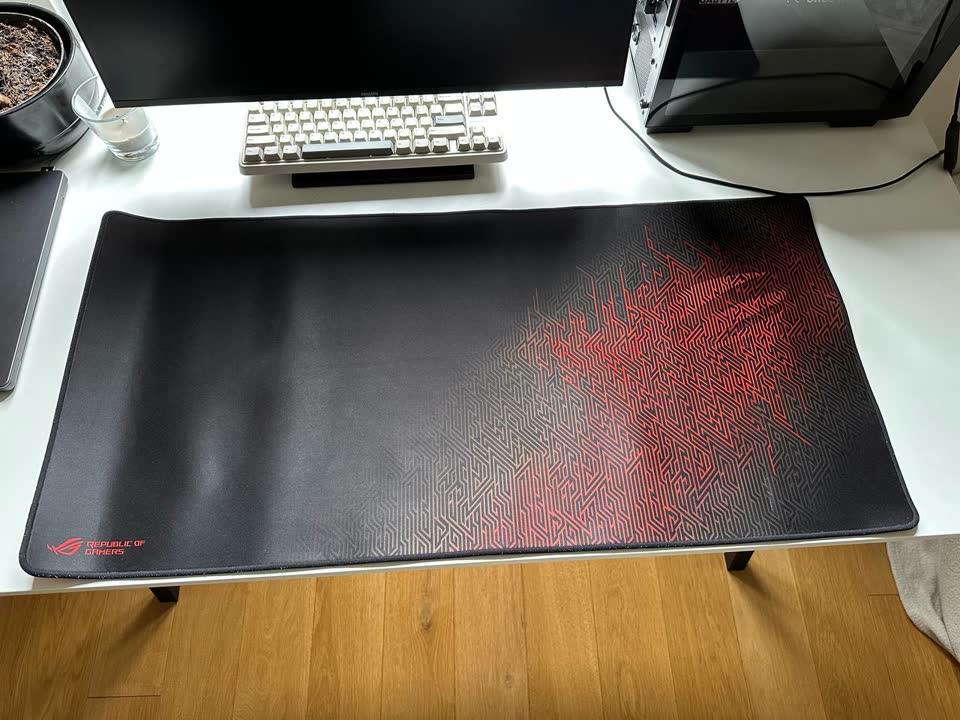 Prodaja: podloga za miša ASUS, ventilator be quiet, ventilatori Thermaltake