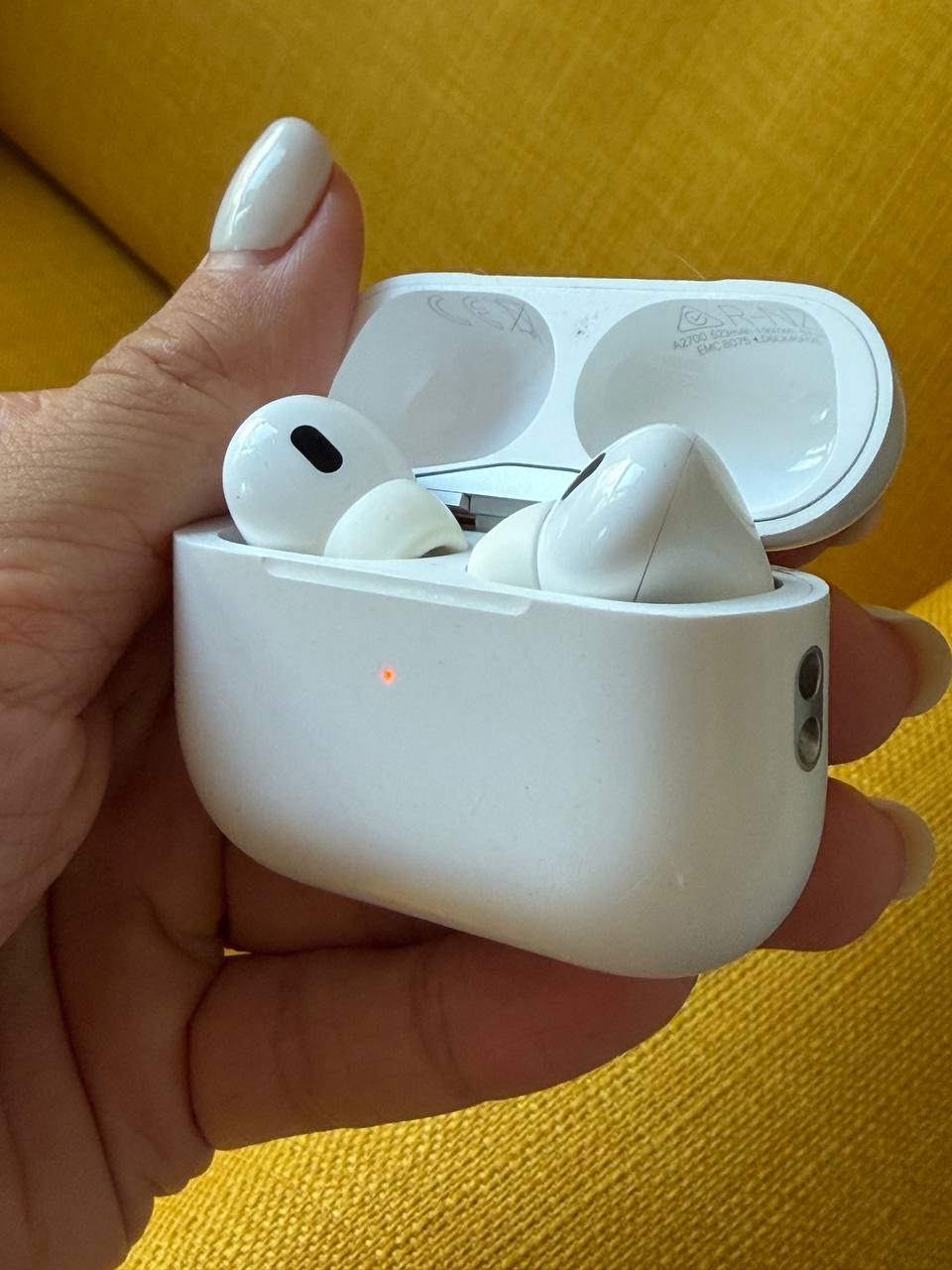 Slušalice AirPods Pro 2 sa futrolom i kablom