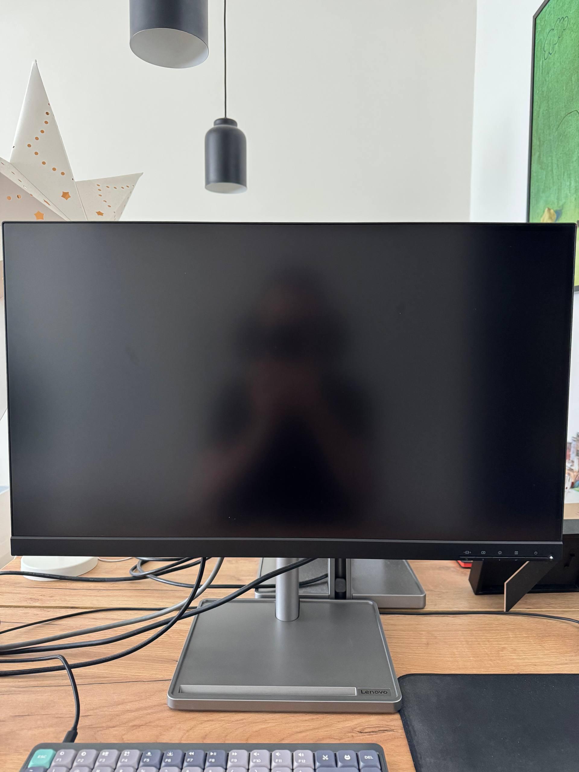 Продаю монитор Lenovo L27q-38 в отличном состоянии