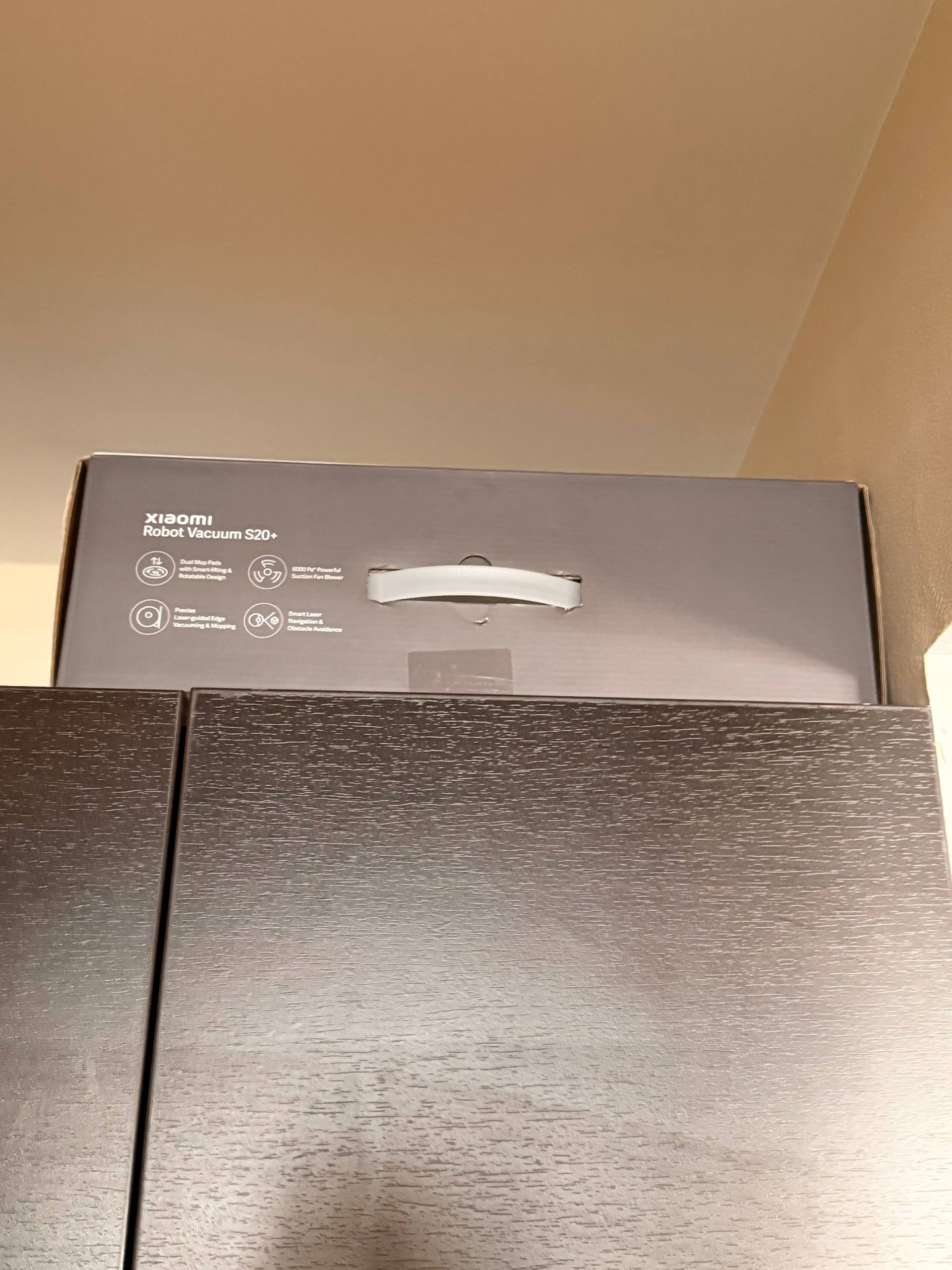 Робот пылесос Xiaomi Robot Vacuum S20+ и ручной пылесос Xiaomi