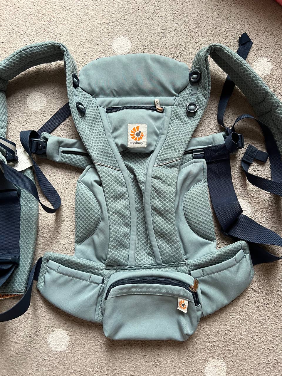 Ergobaby Omni Breeze