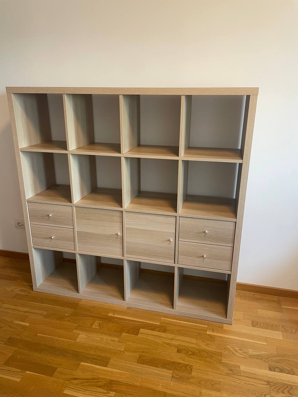 IKEA KALLAX polića 4x4 sa vratancima i fiokama