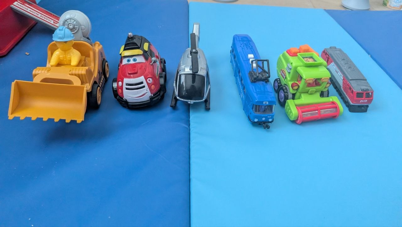 Automobilčići / helikopteri / vozovi