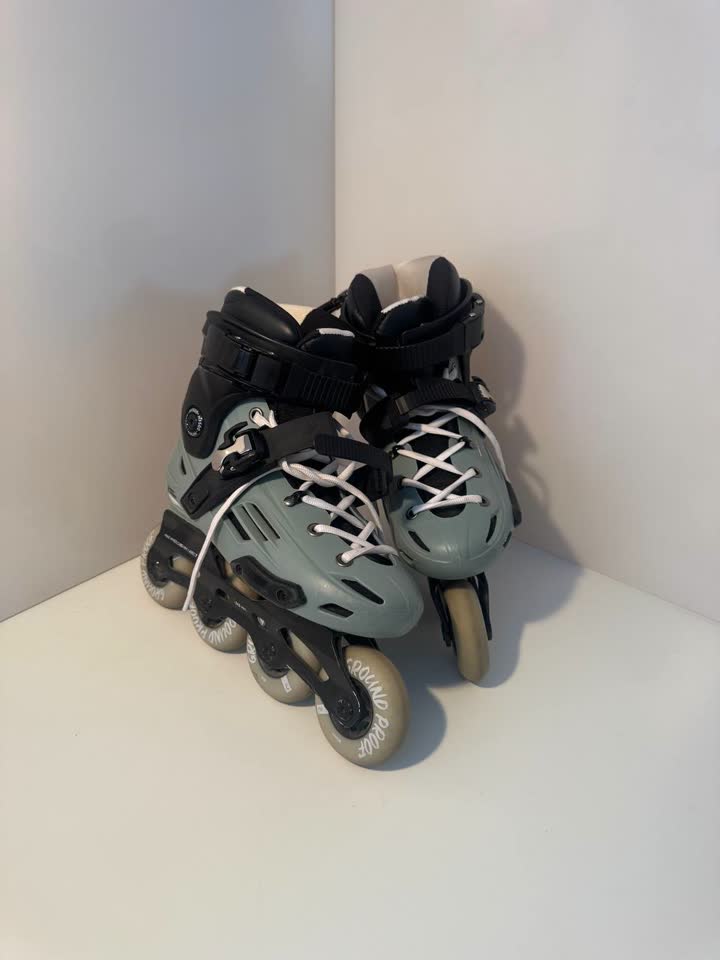 Idealni roleri 39-40 + zaštita (Decathlon)