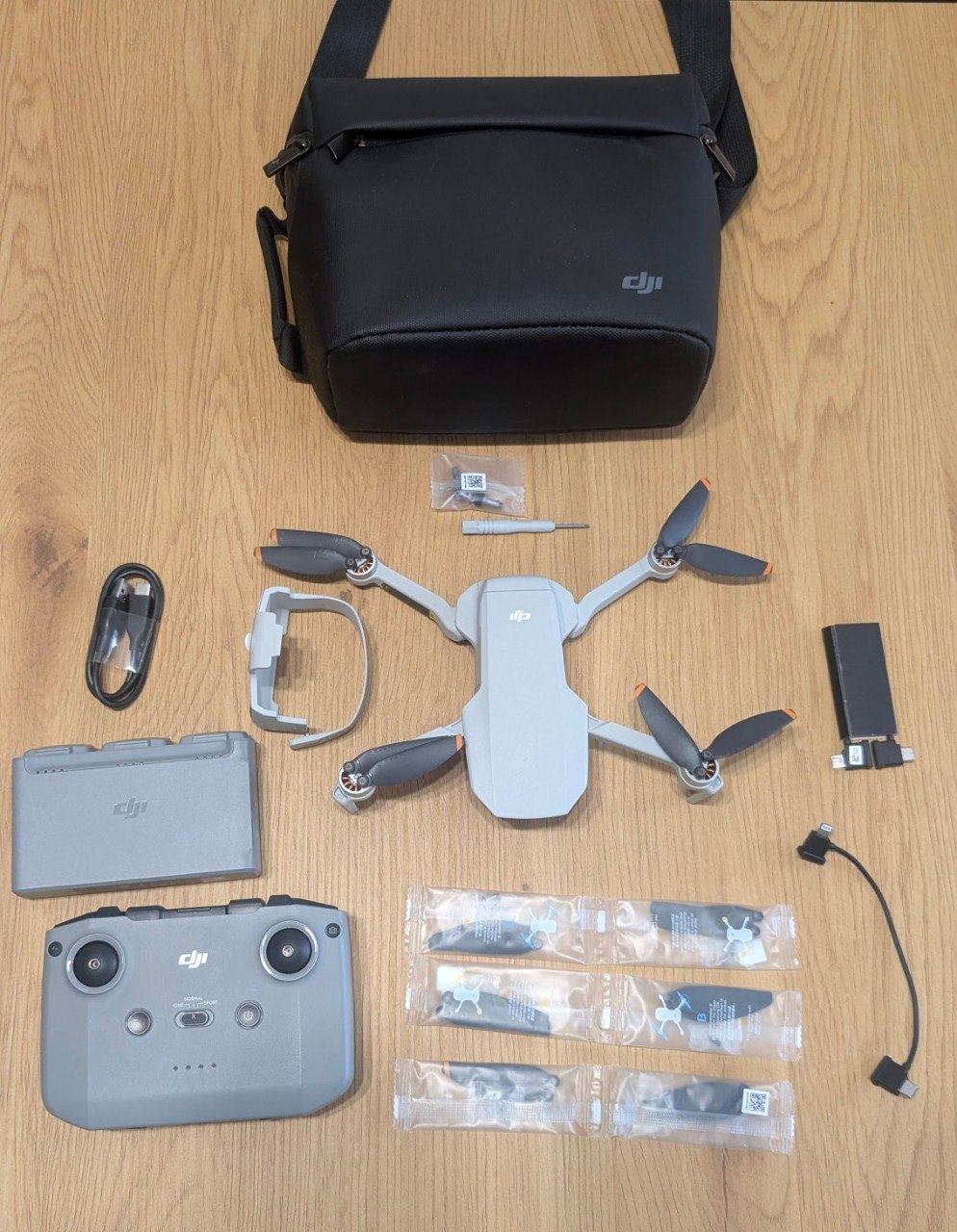 Продаётся DJI Mini 2 Fly More Combo
