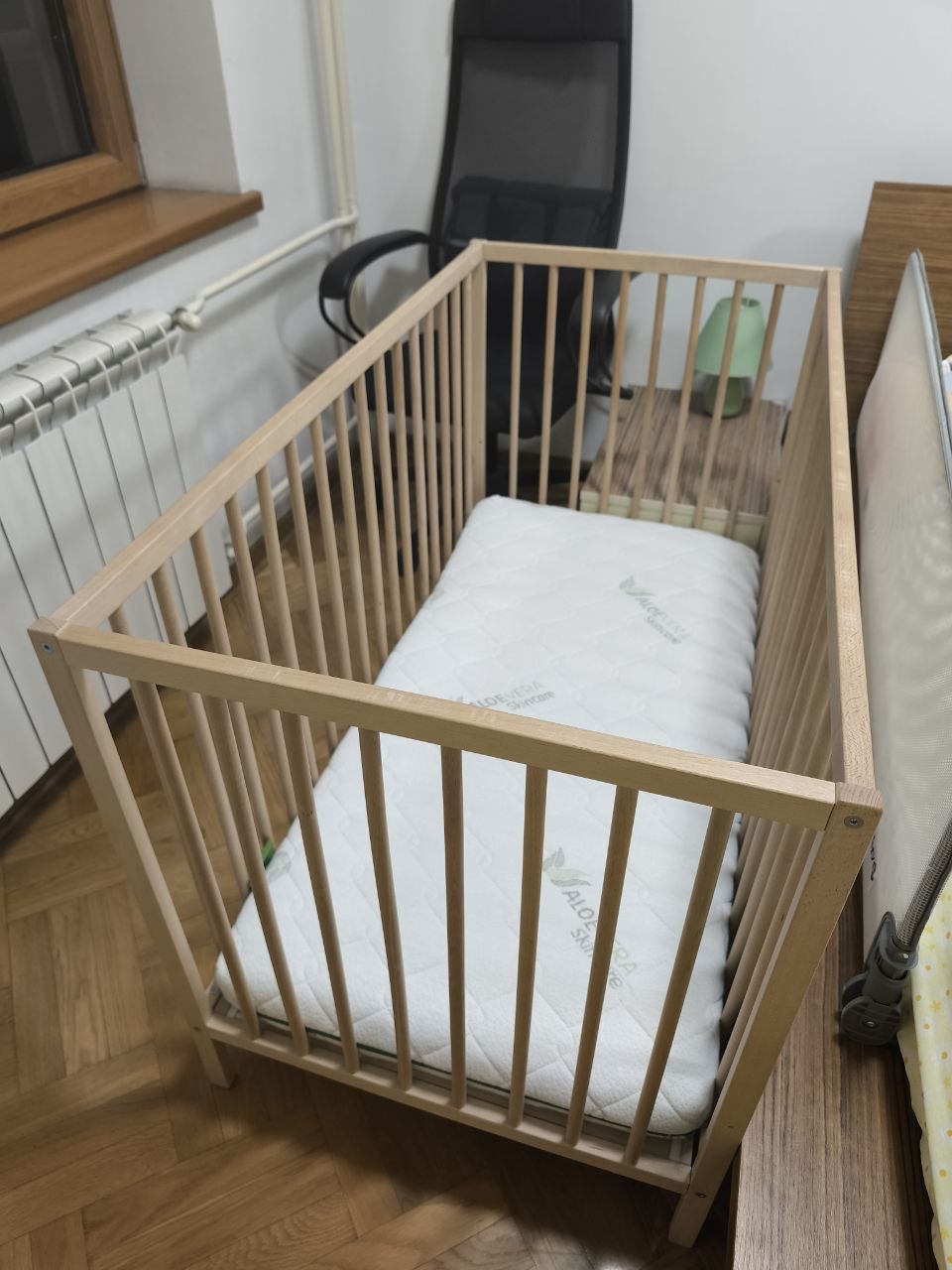 Кровать Ikea SNIGLAR и двусторонний матрас 120x60