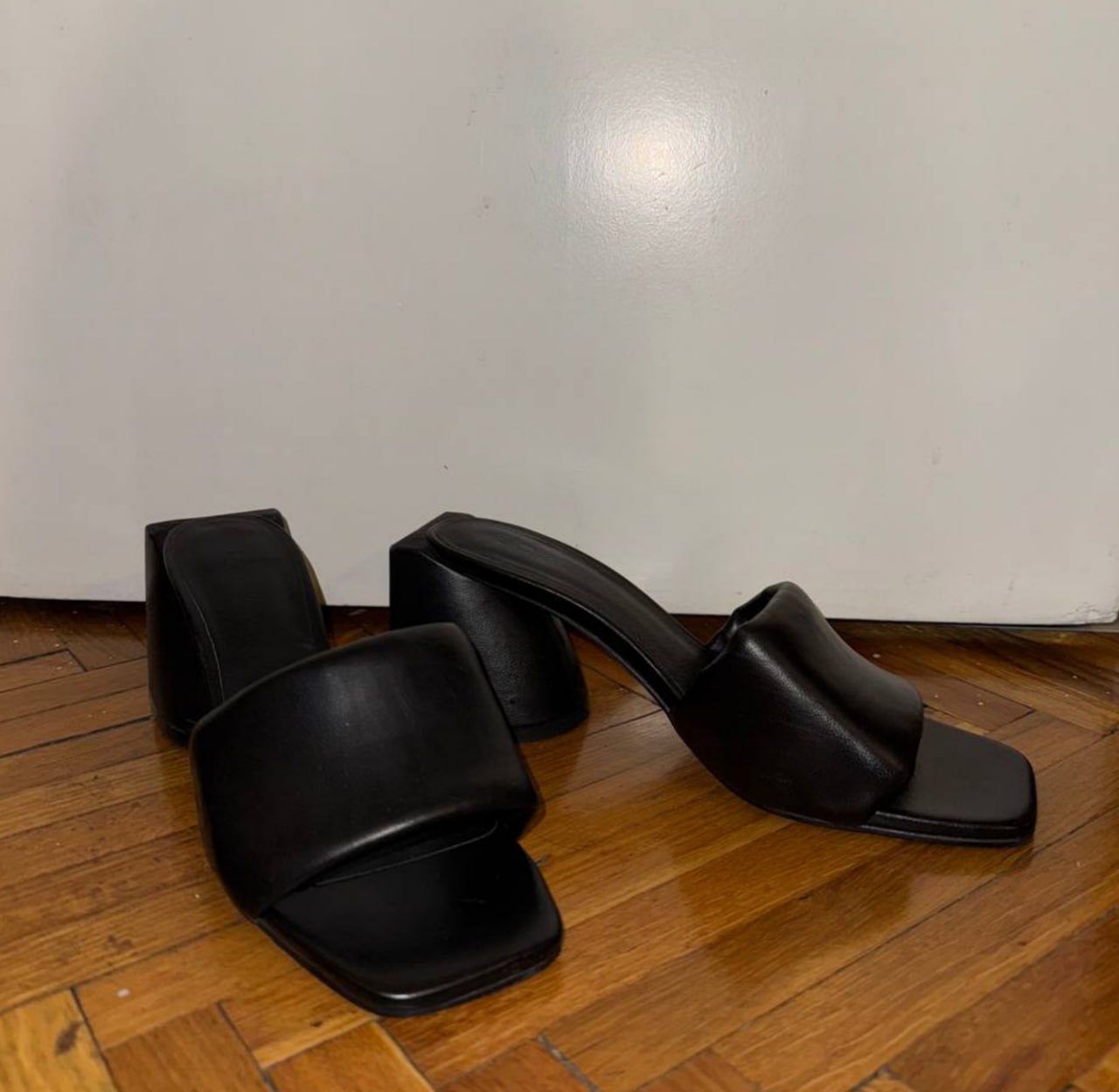 Черные мюли из натуральной кожи Sol Sana - Kikah Mule Black