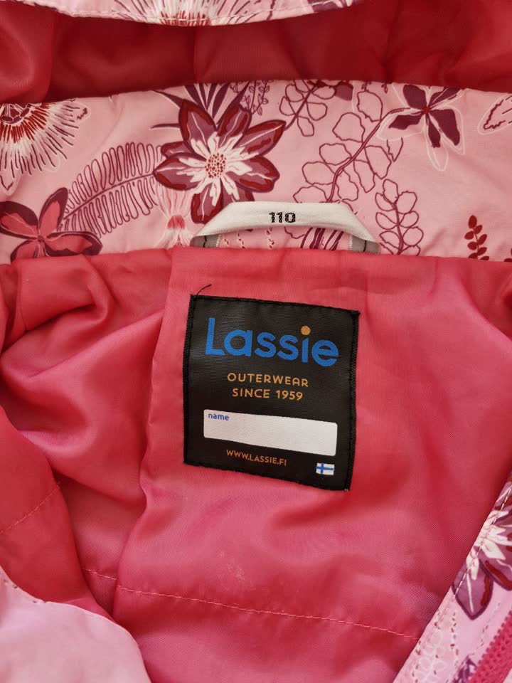 Детская одежда: Куртка Lassie и Толстовка Zara