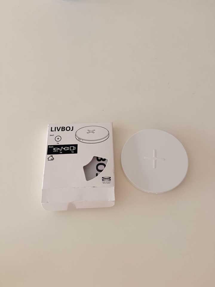 Беспроводное зарядное устройство IKEA