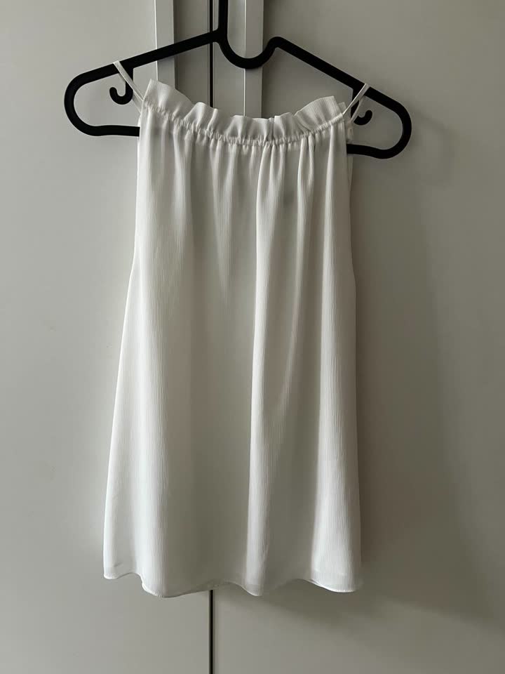 Одежда и обувь HM, Zara, 12storeez, Tommy Hilfiger