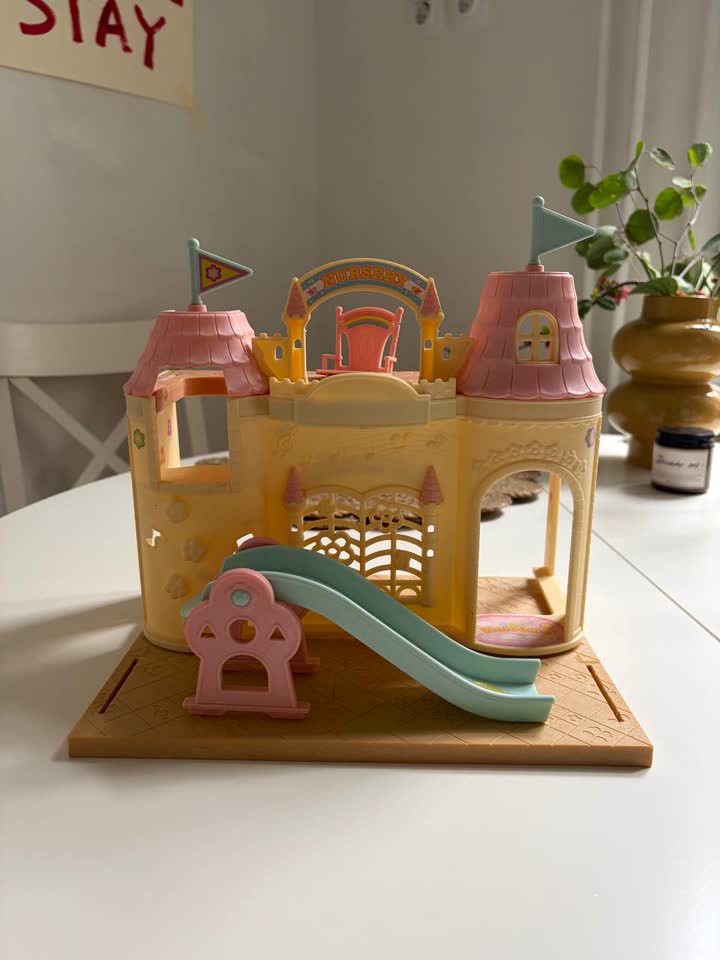 Отдам домик Sylvanian Families за Kinder шоколад