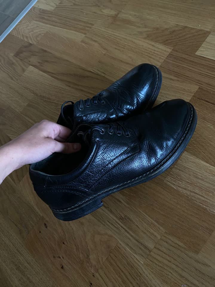 Čizme i mantil
