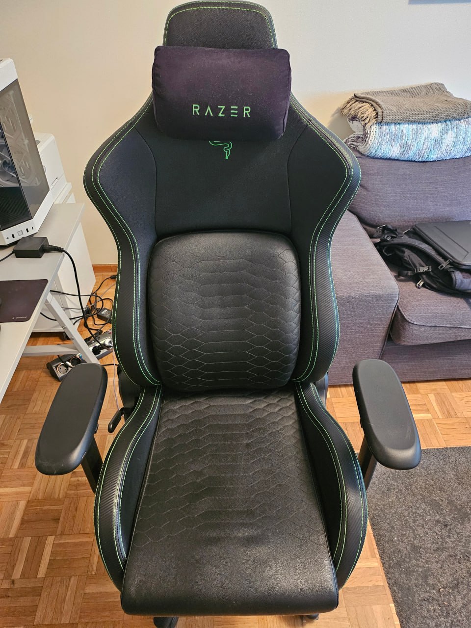 Gaming stolica Razer Iskur v1