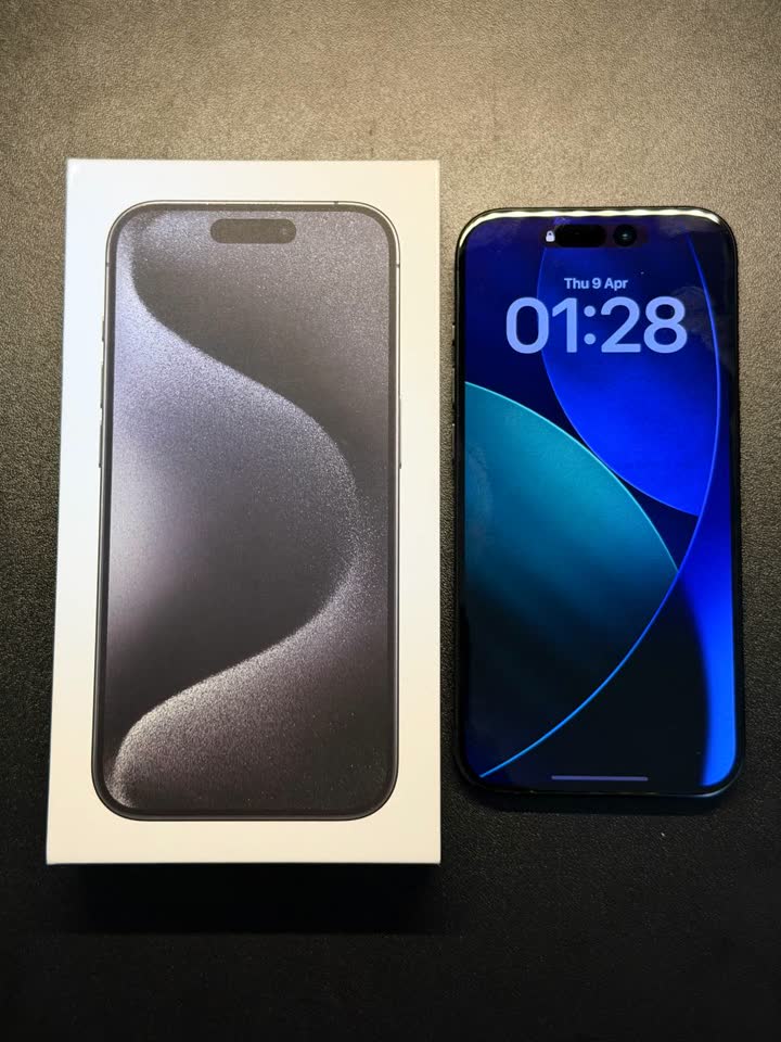 Iphone 15 pro 128 gb esim only, MacBook air 13 m5 16/512 Silver, Блок питания Apple usb-c 140w