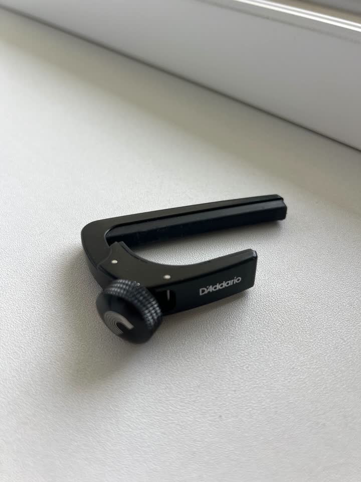 Продам каподастр D'Addario для классической гитары