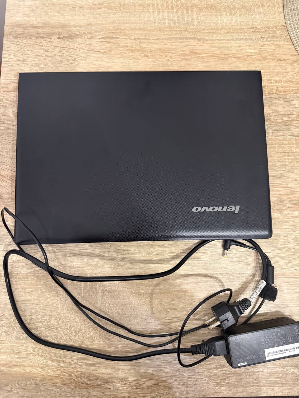 Ноутбук Lenovo Ideapad 100 с дисководом