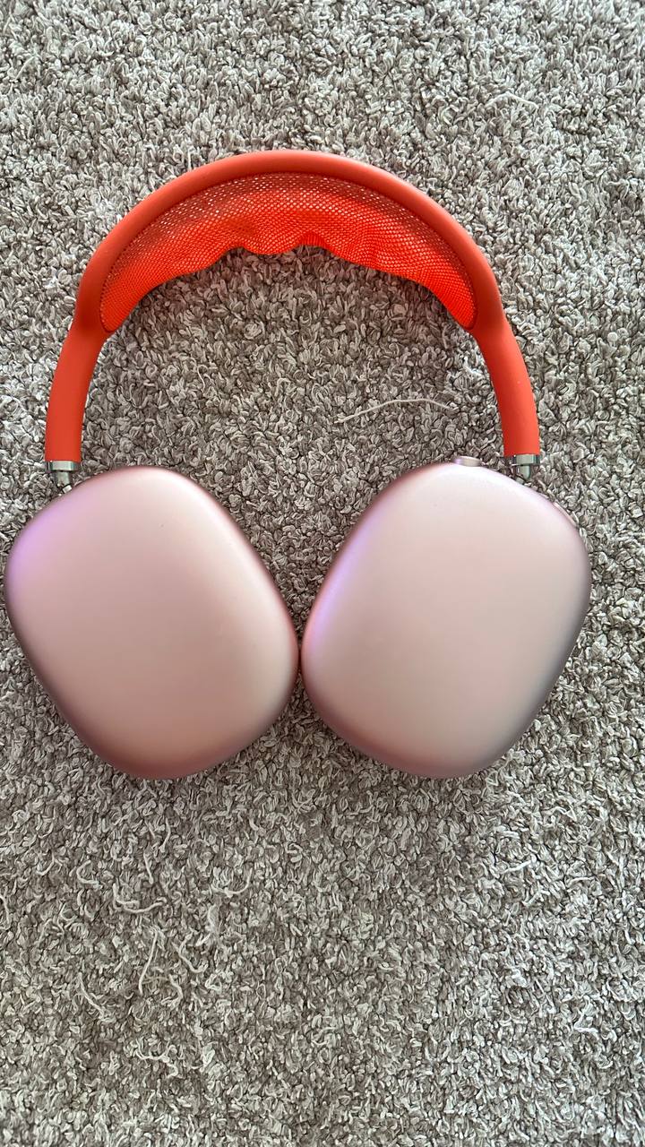Prodajem originalne slušalice AirPods Max