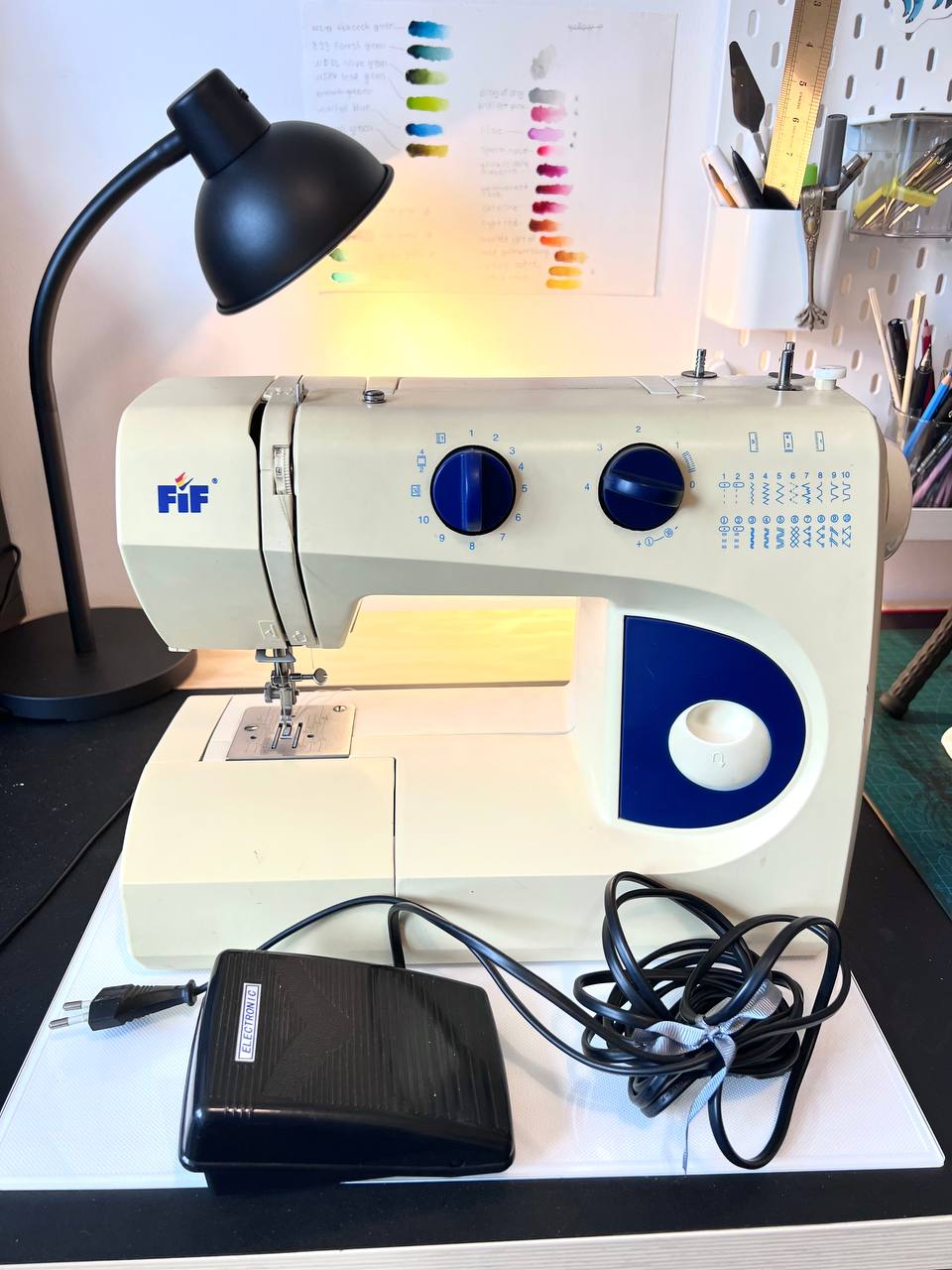Elektromehanička šivaća mašina FiF NM 902