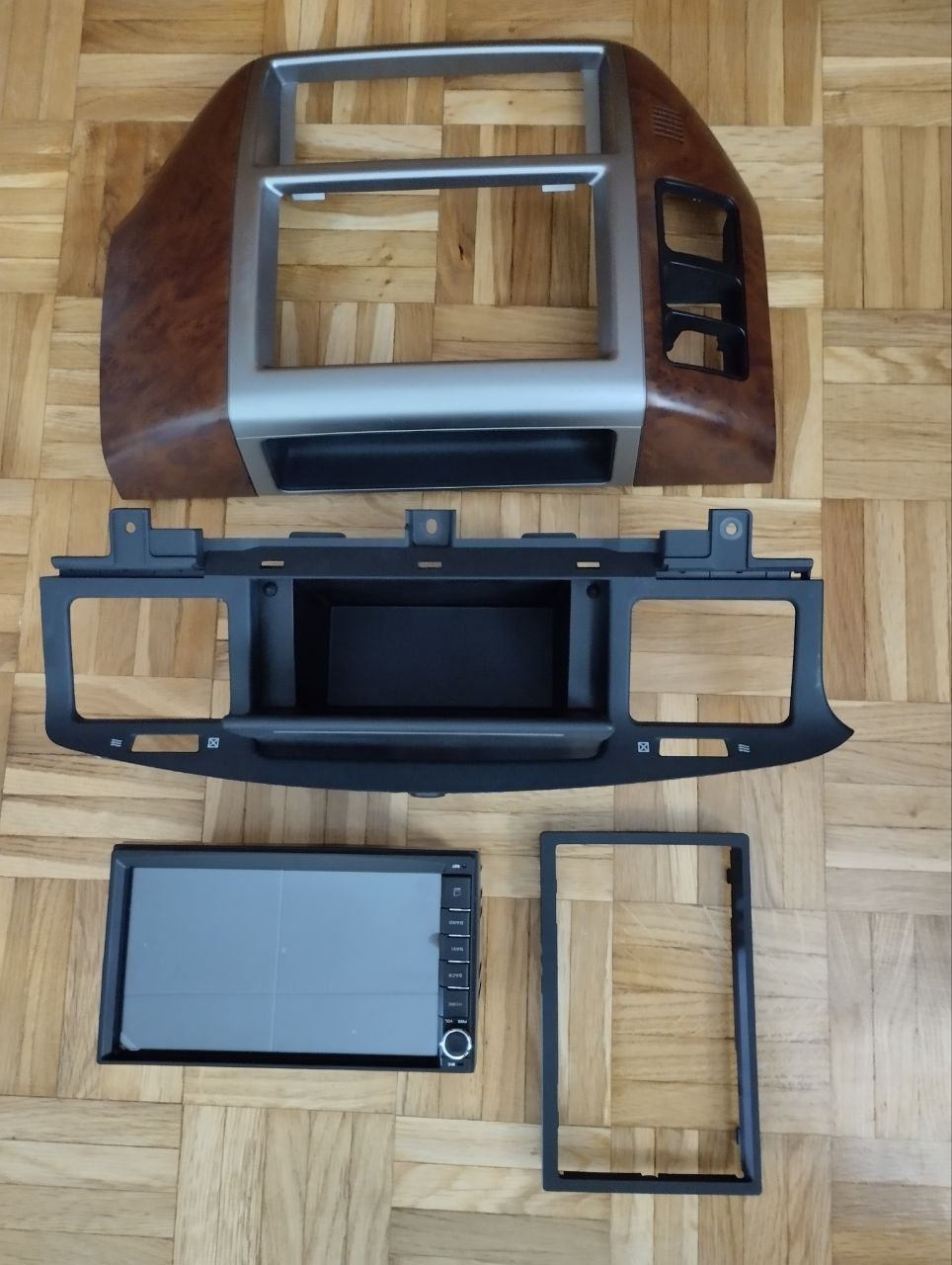 Android магнитола и рамка для Nissan Patrol Y62