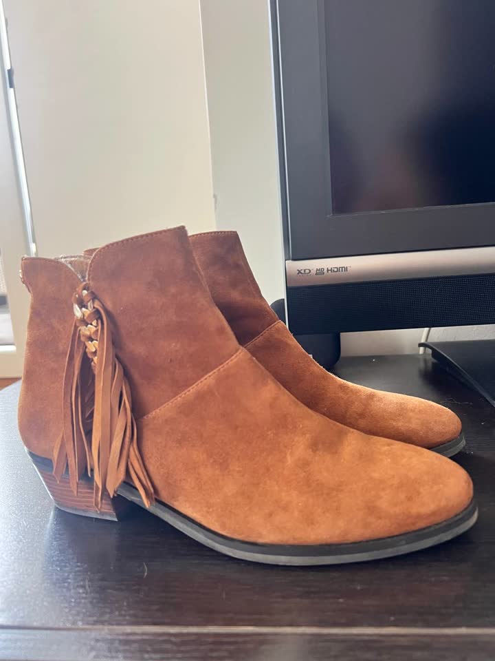 Казаки Guess 40р пол номерные