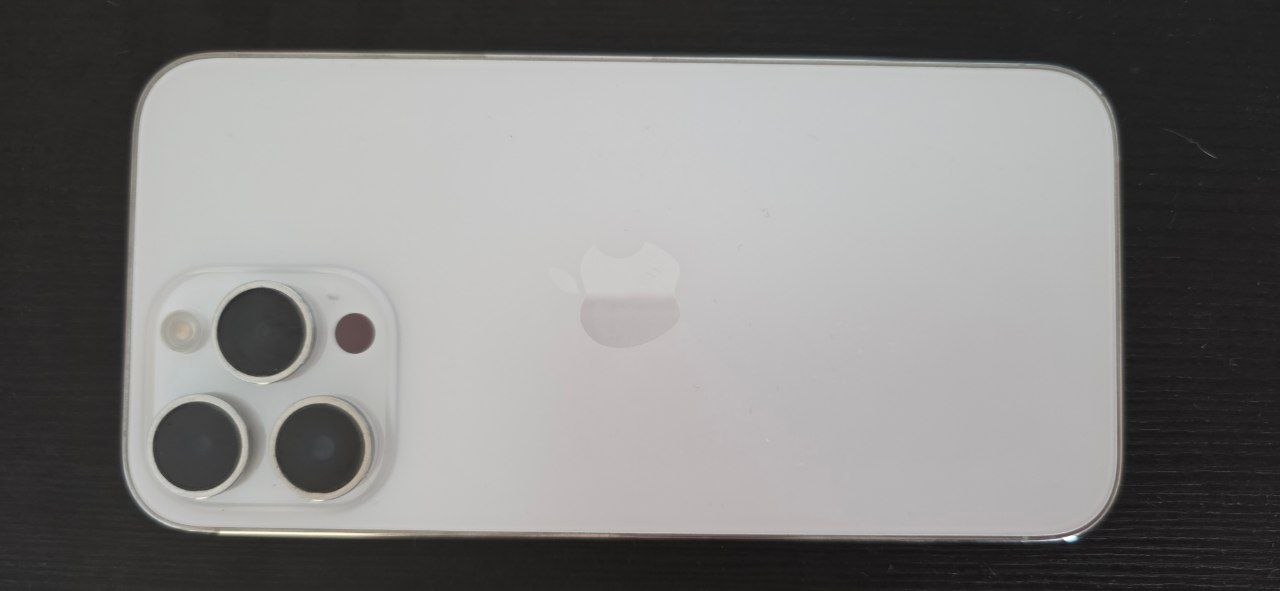 Prodajem iPhone 14 Pro Max white 256gb