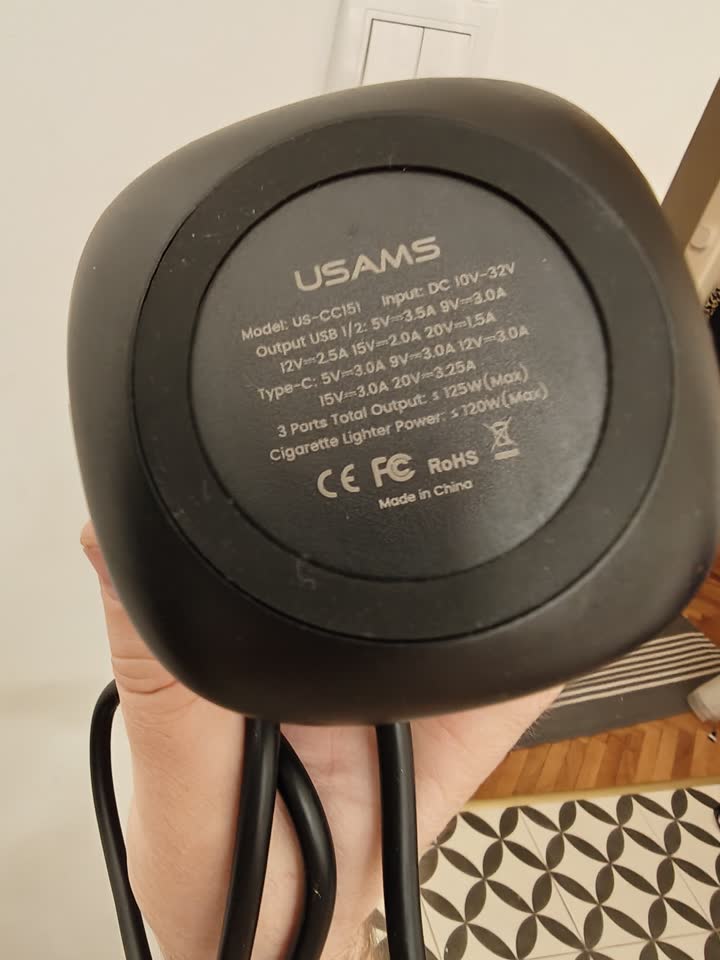 Auto punjač