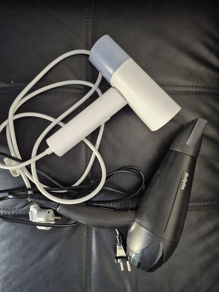 Продам отпариватель для одежды Xiaomi и фен BabyLiss