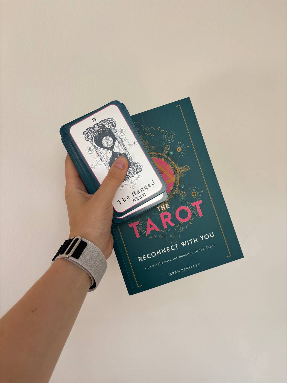 Карты таро (полный набор) + книга с пояснениями