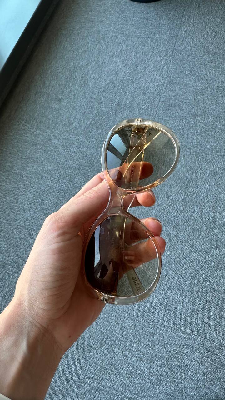 Винтажные очки Guess