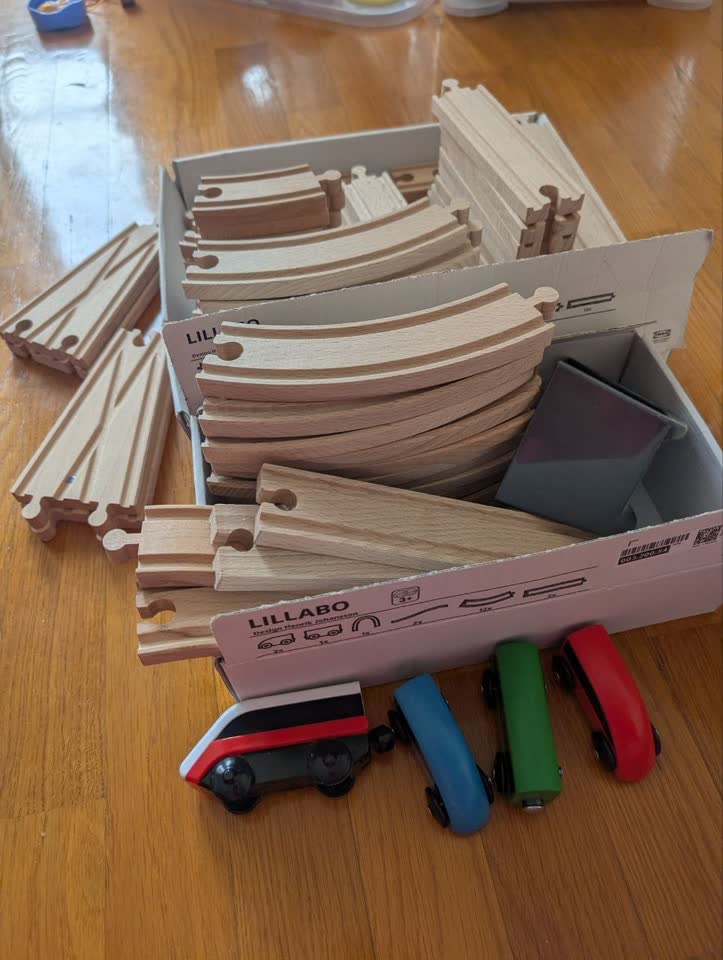 Lillabo IKEA базовый набор + доп 50 деталей + поезд на батарейках