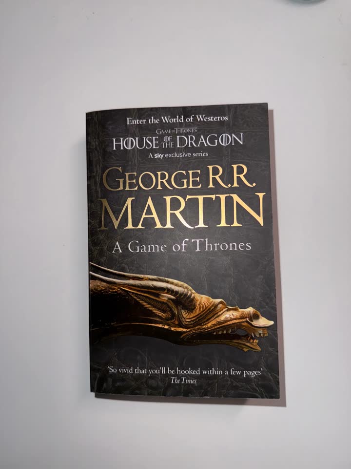 A Game of Thrones. George R. R. Martin (ENG)