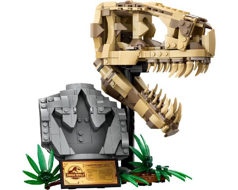 Продажа LEGO, настольной игры, шахматного набора, надувного фламинго и пазла