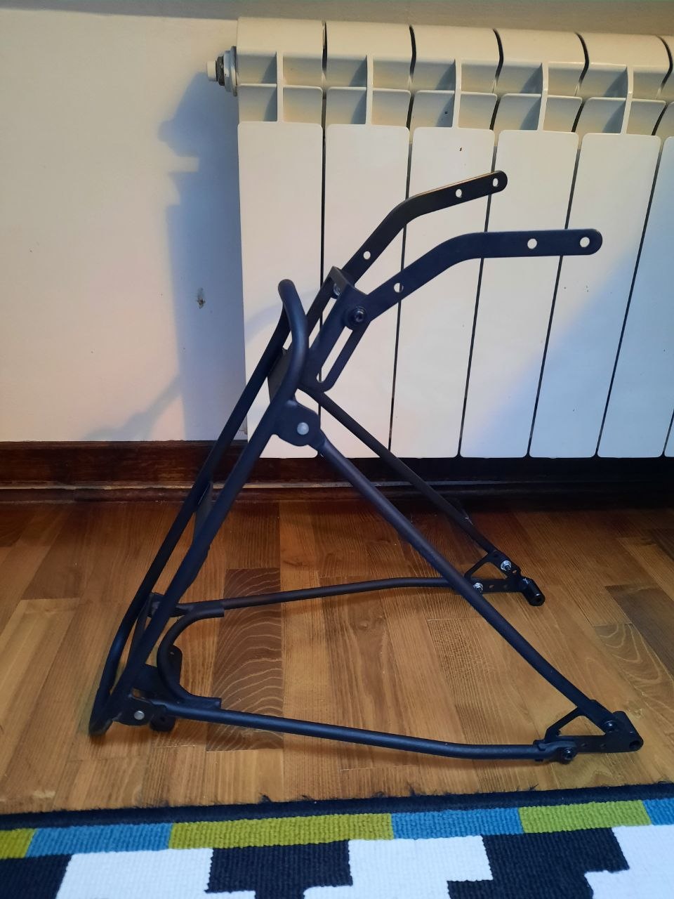 Продам багажник Elops.