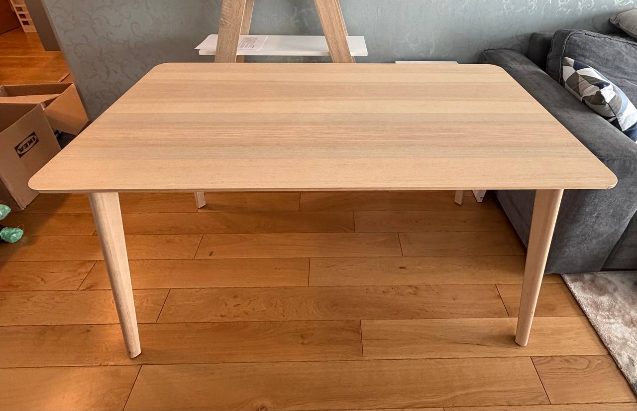 Обеденный стол IKEA, в отличном состоянии