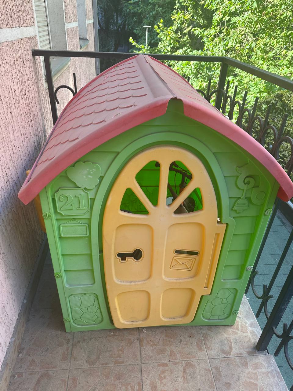 Plastična dečija kućica za dvorište i balkon