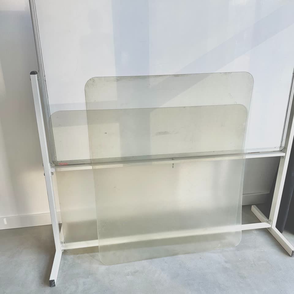 Продаю защитную подложку под кресло IKEA KOLON (2шт)