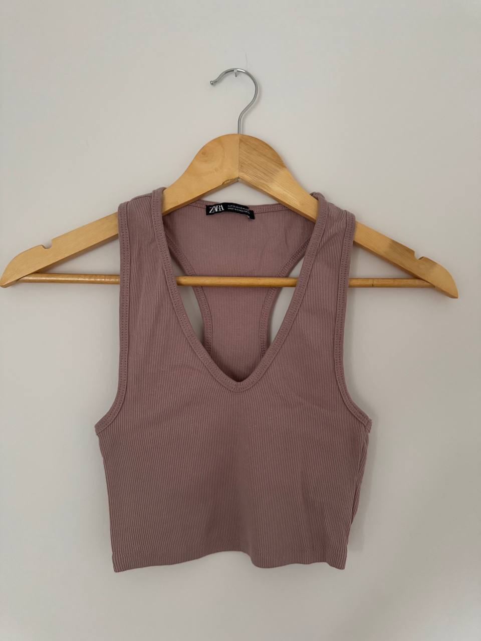 Kraći top Zara, kratka suknja Next, haljina Miss Selfridge
