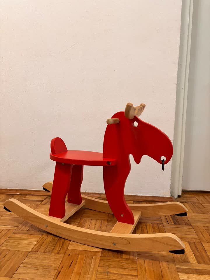 Лось продается