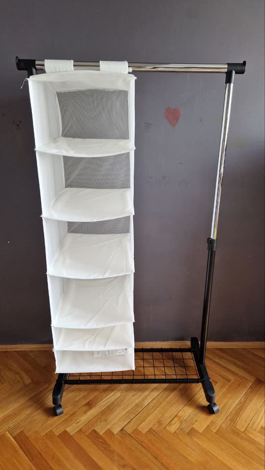Продаются мягкие полки для одежды Ikea Skubb и вешалка для одежды Jysk Gudme