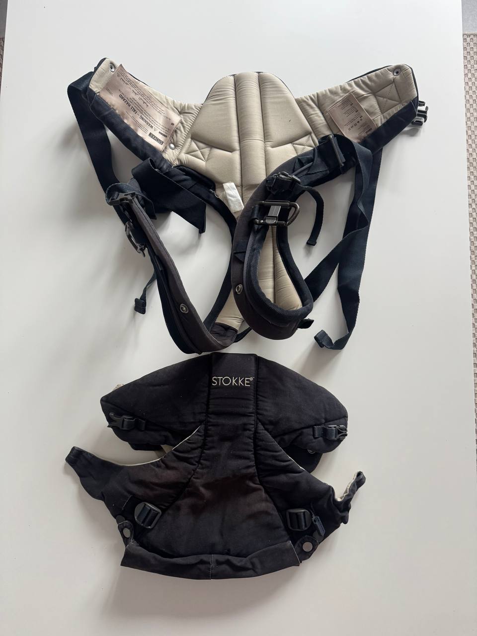 Ergo-nosač Ergobaby 360 Stokke, Norveška.